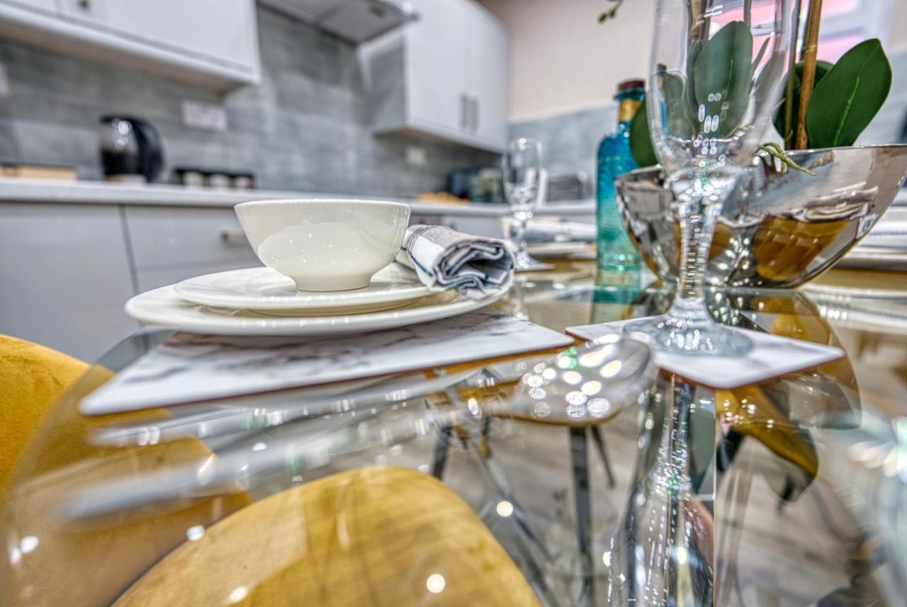 Stylish House - B'Ham Airport And Nec, Jlr Solihull, Business & Leisure Stays - Aspen House 외부 사진